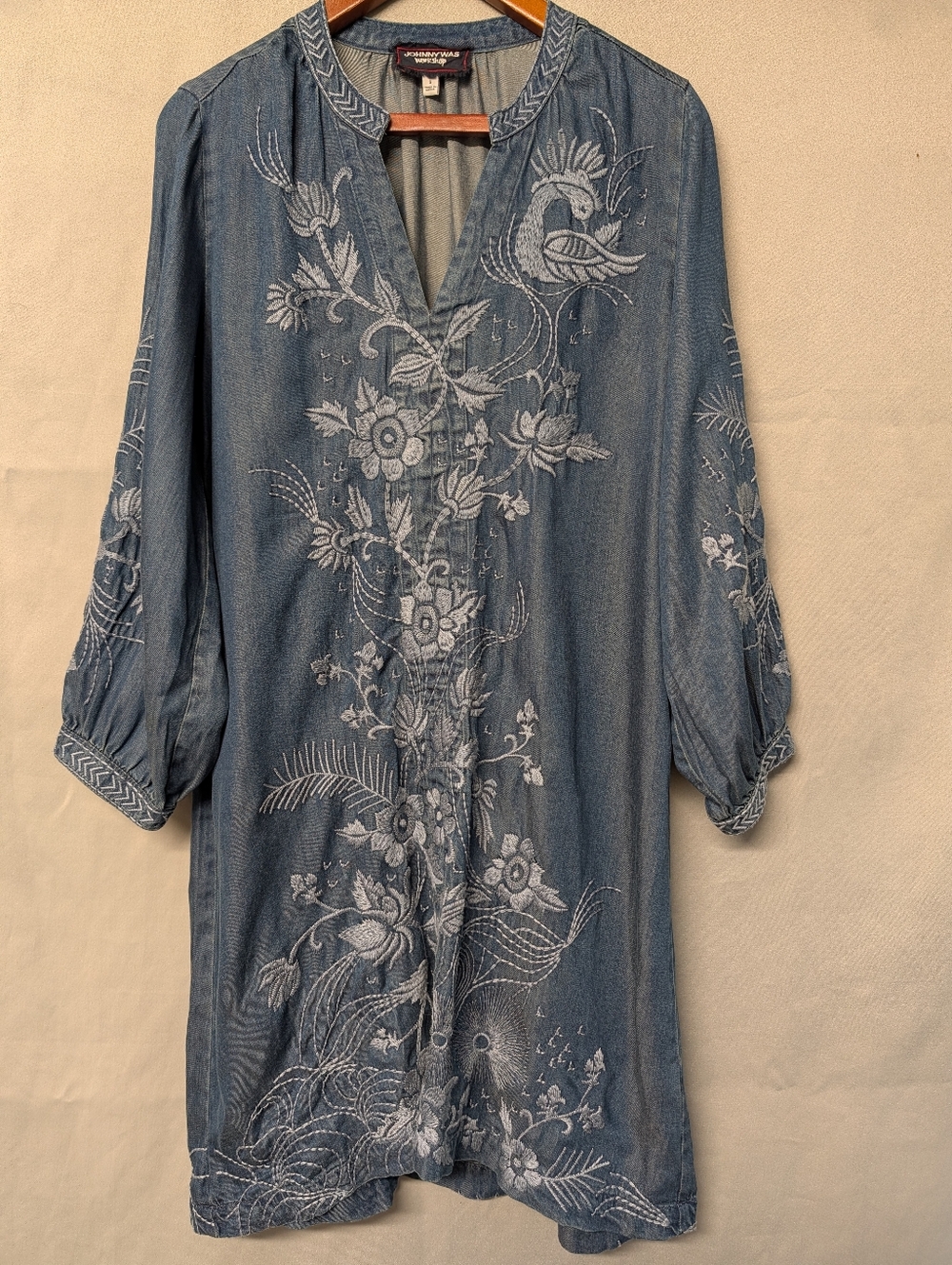 🐦Johnny Was Denim Blue Embroidered Mini Dress Size Small